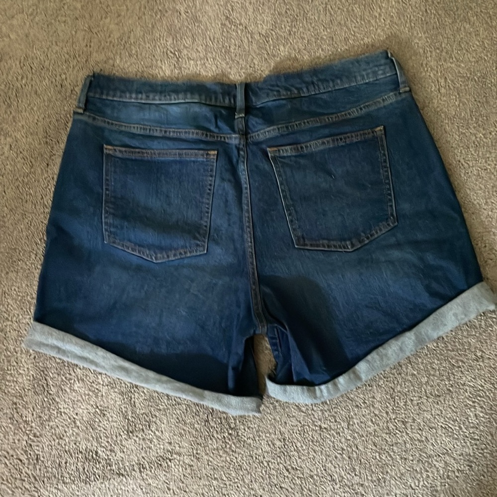 GAP Women's Dark Blue Jean Shorts - Picture 2 of 3